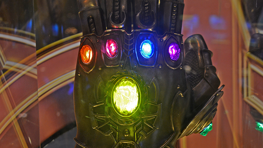 Thanos glove with all 6 infinity stones